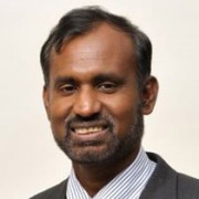 教授 クーレイ・ナーワーラゲ・S